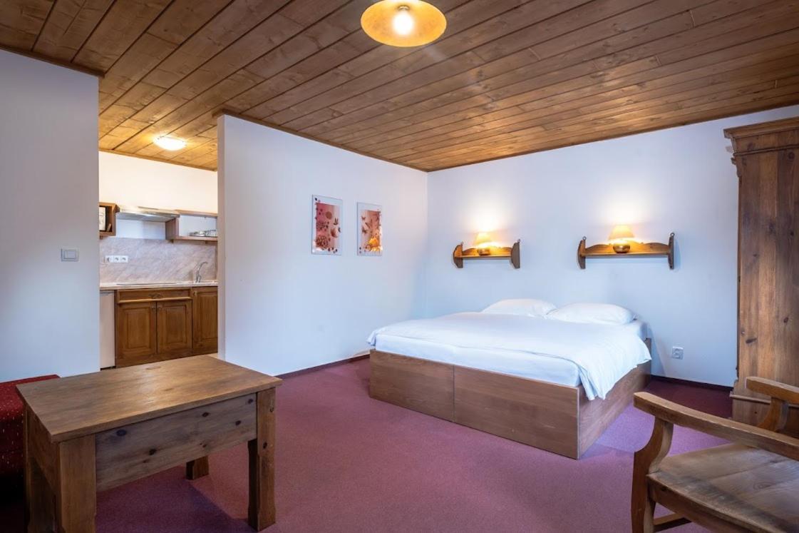 Apartmánový dom Vila Maroš Pavčina Lehota Exterior foto