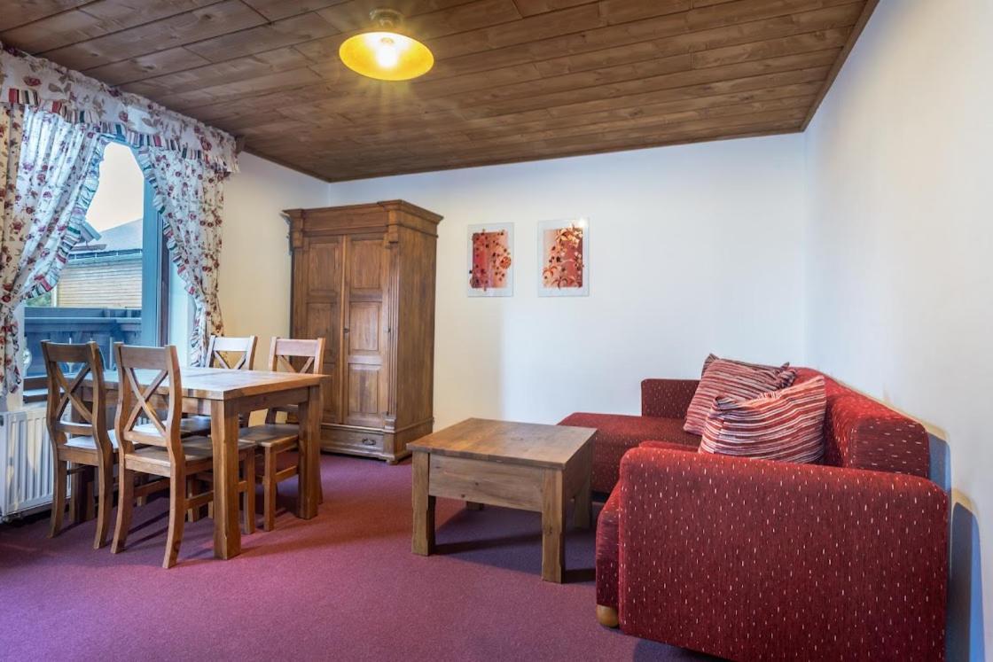 Apartmánový dom Vila Maroš Pavčina Lehota Exterior foto